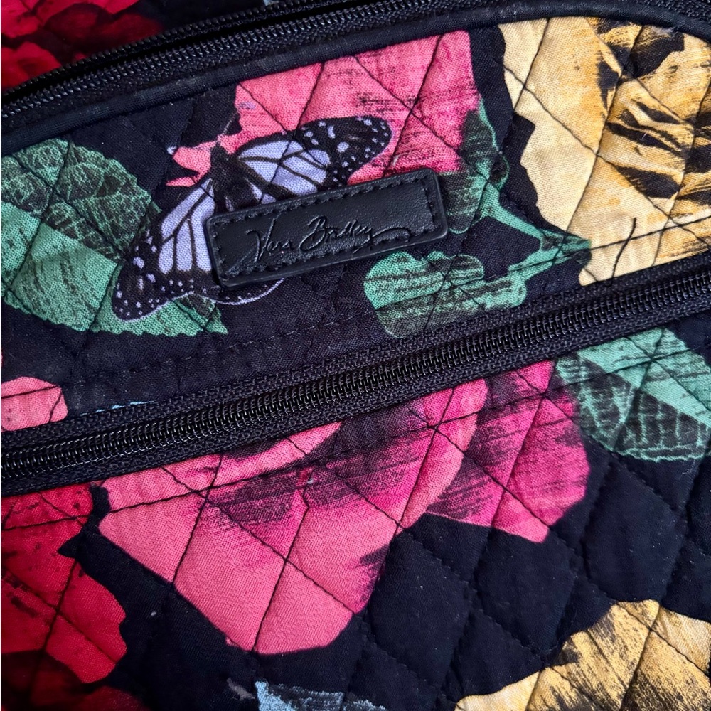 Vera Bradley FULL SIZE backpack - Picture 2 of 7